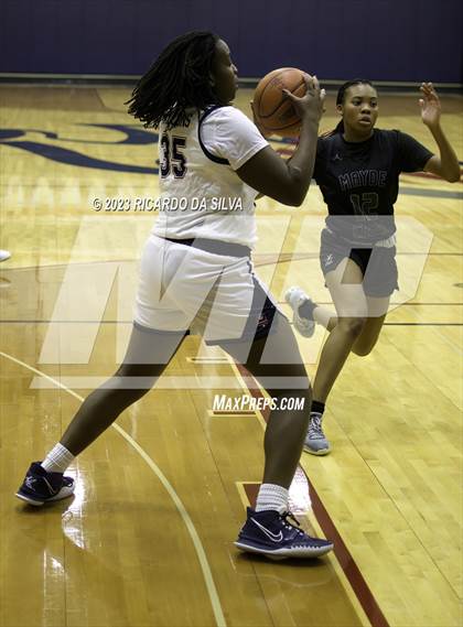 Thumbnail 1 in Tompkins vs Mayde Creek photogallery.