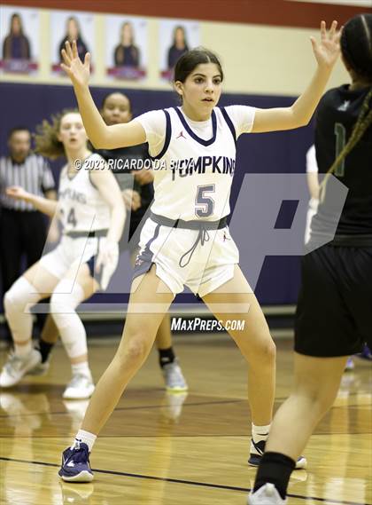 Thumbnail 1 in Tompkins vs Mayde Creek photogallery.