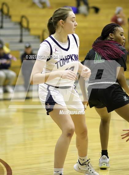 Thumbnail 3 in Tompkins vs Mayde Creek photogallery.