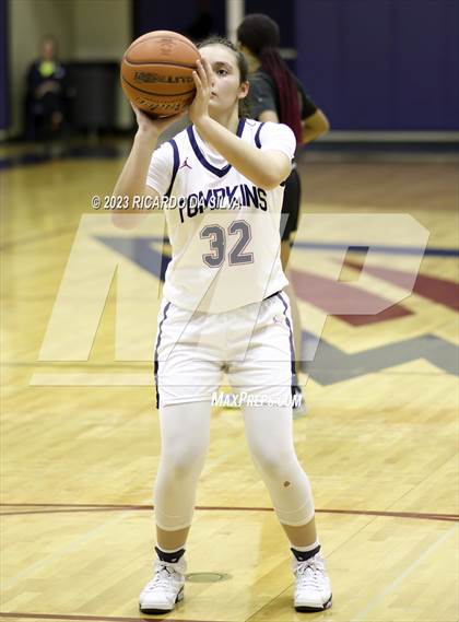 Thumbnail 2 in Tompkins vs Mayde Creek photogallery.