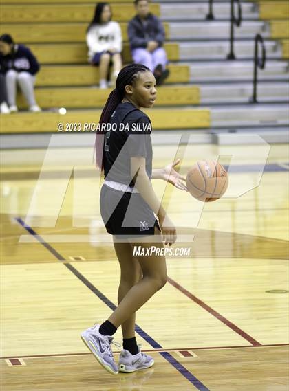 Thumbnail 3 in Tompkins vs Mayde Creek photogallery.