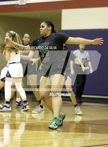 Thumbnail 3 in Tompkins vs Mayde Creek photogallery.
