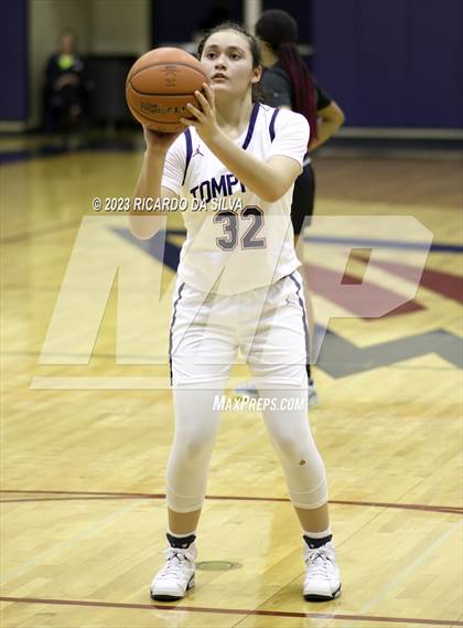 Thumbnail 1 in Tompkins vs Mayde Creek photogallery.