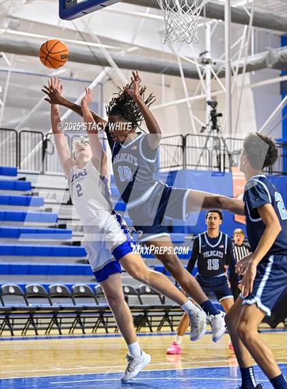 Thumbnail 2 in Wesley Chapel v IMG Varsity Gray (IMG Ascender Classic) photogallery.