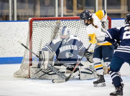Thumbnail 2 in Buckingham Browne & Nichols @ Noble & Greenough (Scrimmage) photogallery.