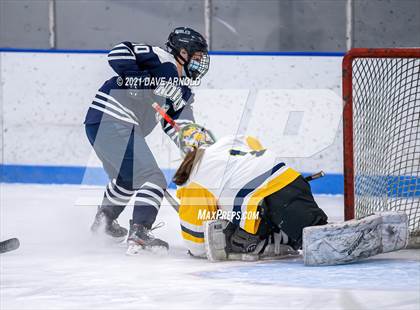 Thumbnail 2 in Buckingham Browne & Nichols @ Noble & Greenough (Scrimmage) photogallery.