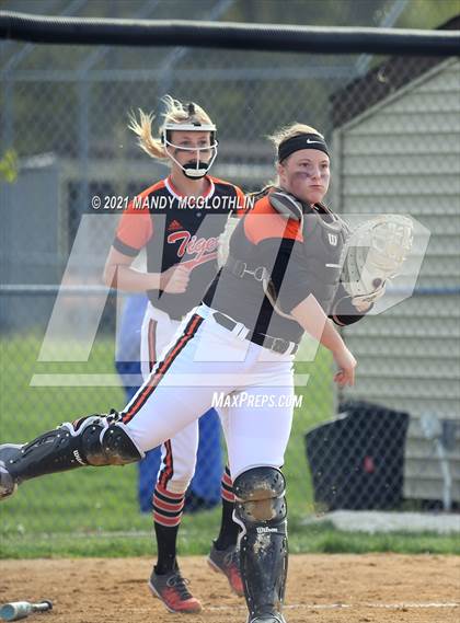 Thumbnail 2 in Illini Bluffs @ Deer Creek-Mackinaw photogallery.