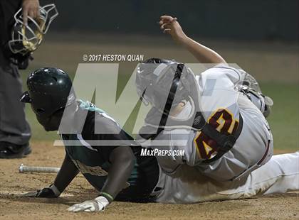 Thumbnail 3 in Long Beach Poly vs Woodrow Wilson photogallery.