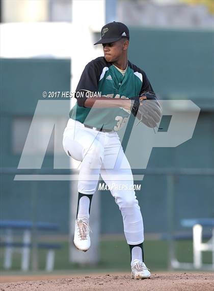 Thumbnail 2 in Long Beach Poly vs Woodrow Wilson photogallery.