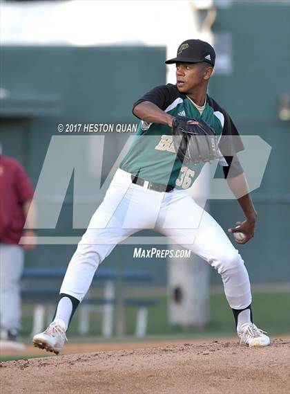 Thumbnail 3 in Long Beach Poly vs Woodrow Wilson photogallery.