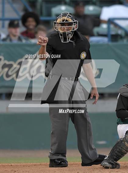 Thumbnail 2 in Long Beach Poly vs Woodrow Wilson photogallery.