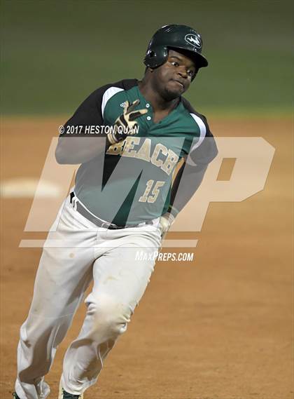 Thumbnail 3 in Long Beach Poly vs Woodrow Wilson photogallery.