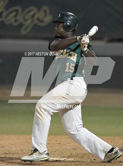 Thumbnail 3 in Long Beach Poly vs Woodrow Wilson photogallery.