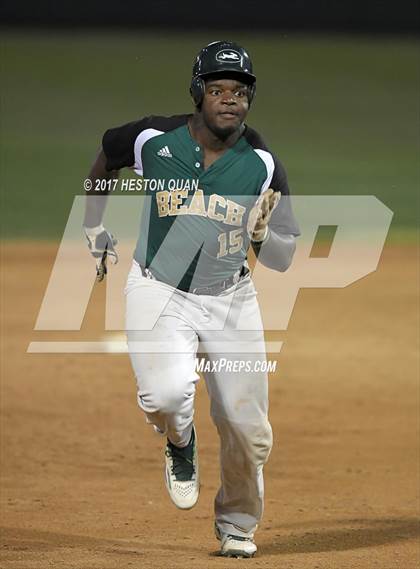Thumbnail 3 in Long Beach Poly vs Woodrow Wilson photogallery.