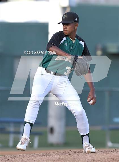 Thumbnail 3 in Long Beach Poly vs Woodrow Wilson photogallery.