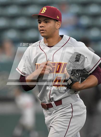 Thumbnail 3 in Long Beach Poly vs Woodrow Wilson photogallery.