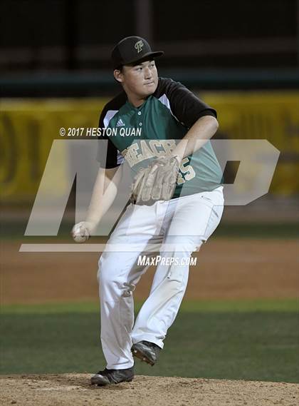 Thumbnail 3 in Long Beach Poly vs Woodrow Wilson photogallery.