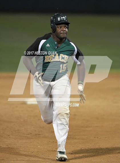 Thumbnail 2 in Long Beach Poly vs Woodrow Wilson photogallery.