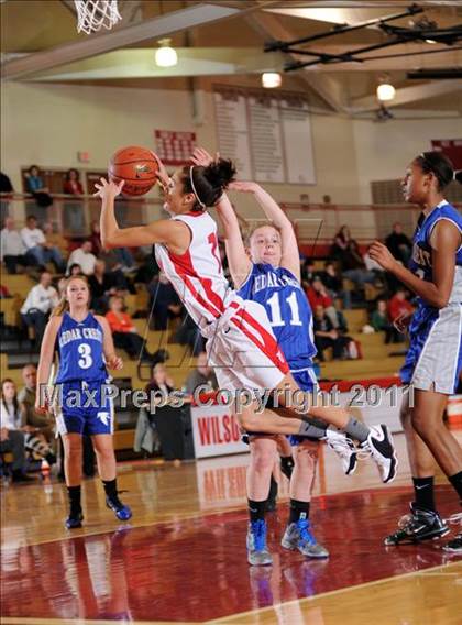 Thumbnail 2 in Cedar Crest vs. Wilson (Wilson Holiday Tournament) photogallery.