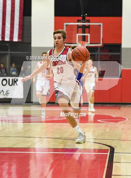 Thumbnail 3 in Lorena vs. Robinson photogallery.