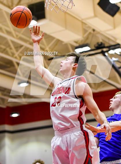 Thumbnail 1 in Lorena vs. Robinson photogallery.