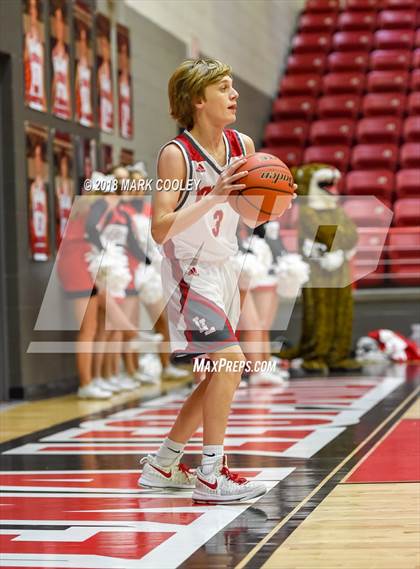 Thumbnail 3 in Lorena vs. Robinson photogallery.