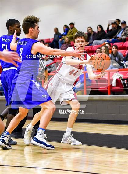 Thumbnail 1 in Lorena vs. Robinson photogallery.