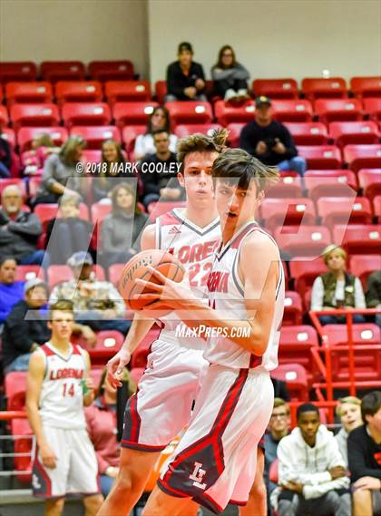Thumbnail 1 in Lorena vs. Robinson photogallery.