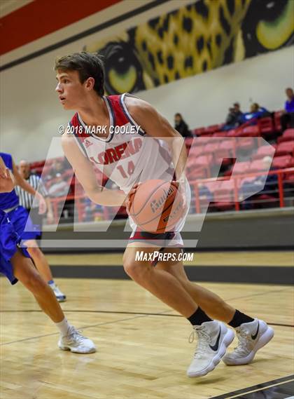 Thumbnail 2 in Lorena vs. Robinson photogallery.