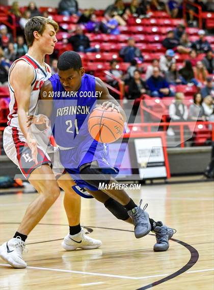 Thumbnail 3 in Lorena vs. Robinson photogallery.