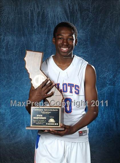 Thumbnail 1 in St. Joseph Notre Dame (CIF State D5 Award Photos) photogallery.