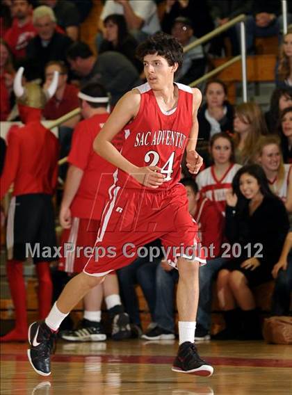 Thumbnail 3 in Sacramento Adventist vs. Victory Christian (CIF SJS D6 Final) photogallery.