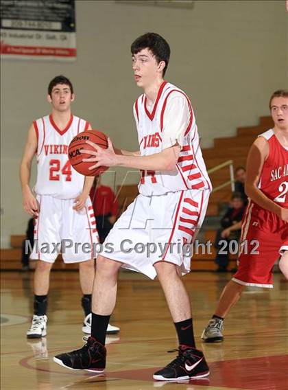 Thumbnail 2 in Sacramento Adventist vs. Victory Christian (CIF SJS D6 Final) photogallery.