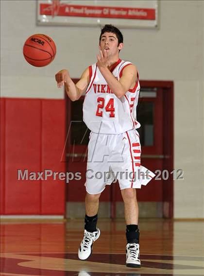 Thumbnail 3 in Sacramento Adventist vs. Victory Christian (CIF SJS D6 Final) photogallery.