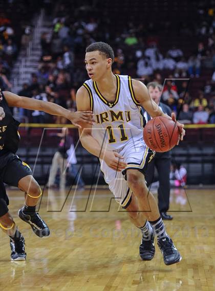 Thumbnail 3 in Irmo vs. Goose Creek (SCHSL 4A Final) photogallery.