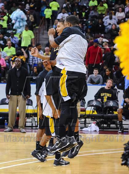 Thumbnail 3 in Irmo vs. Goose Creek (SCHSL 4A Final) photogallery.