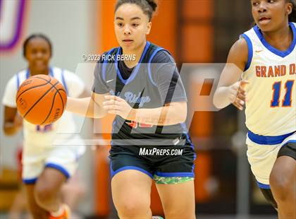 Thumbnail 2 in Grand Oaks vs Oak Ridge photogallery.