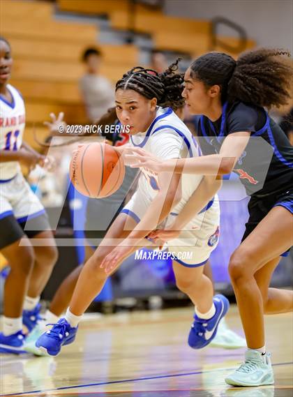 Thumbnail 2 in Grand Oaks vs Oak Ridge photogallery.