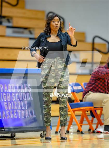 Thumbnail 2 in Grand Oaks vs Oak Ridge photogallery.