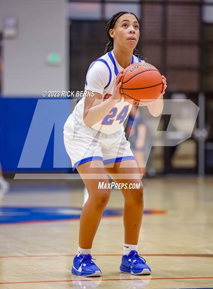 Thumbnail 1 in Grand Oaks vs Oak Ridge photogallery.
