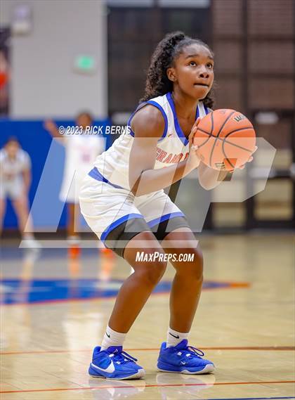 Thumbnail 2 in Grand Oaks vs Oak Ridge photogallery.