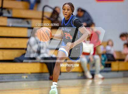 Thumbnail 3 in Grand Oaks vs Oak Ridge photogallery.