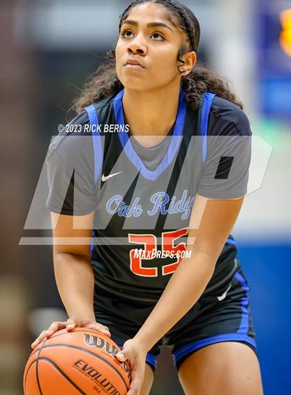 Thumbnail 3 in Grand Oaks vs Oak Ridge photogallery.
