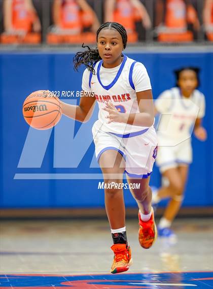 Thumbnail 3 in Grand Oaks vs Oak Ridge photogallery.
