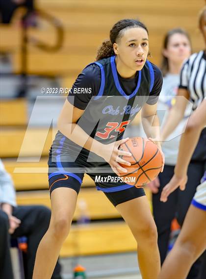 Thumbnail 3 in Grand Oaks vs Oak Ridge photogallery.