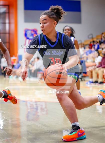 Thumbnail 3 in Grand Oaks vs Oak Ridge photogallery.