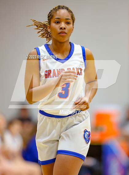 Thumbnail 1 in Grand Oaks vs Oak Ridge photogallery.