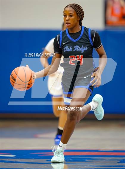 Thumbnail 3 in Grand Oaks vs Oak Ridge photogallery.