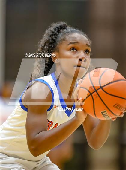 Thumbnail 1 in Grand Oaks vs Oak Ridge photogallery.