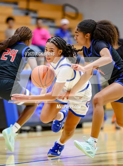 Thumbnail 1 in Grand Oaks vs Oak Ridge photogallery.